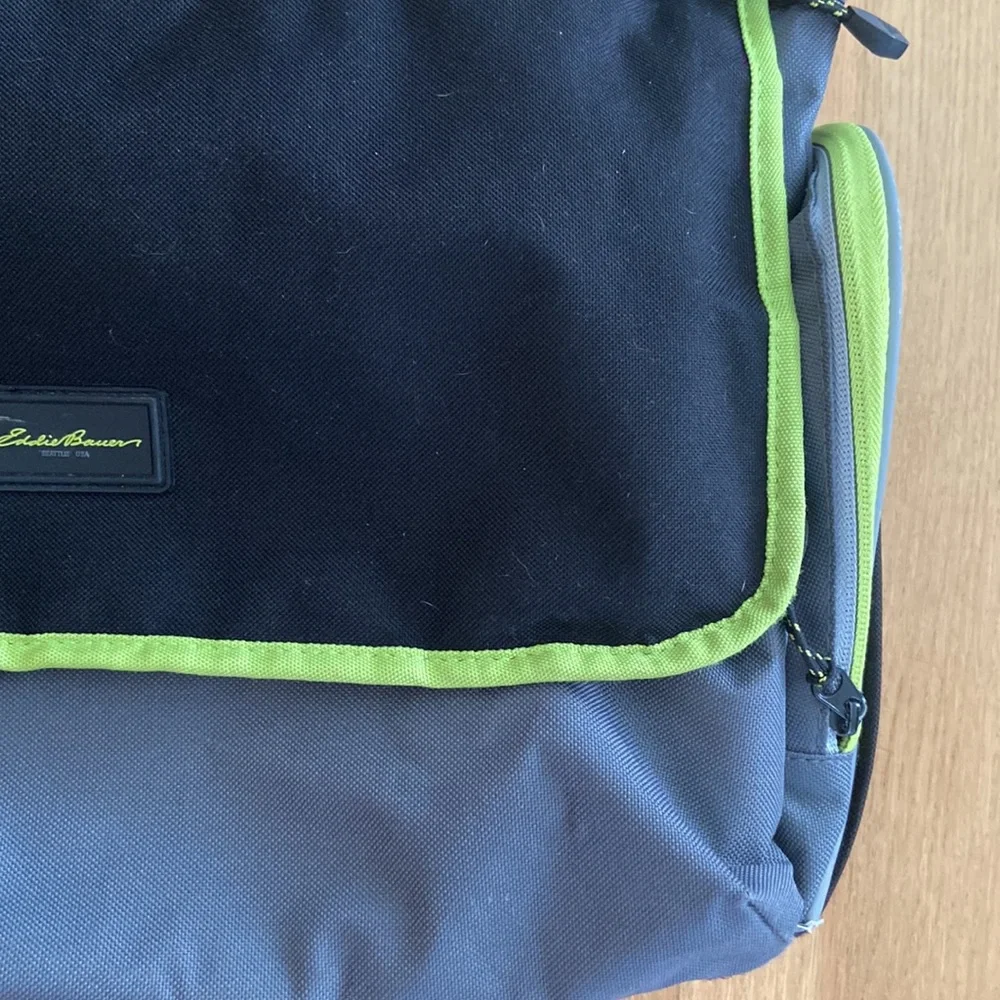 Eddie Bauer Adjustable Strap/ Many Compartments Baby Bag